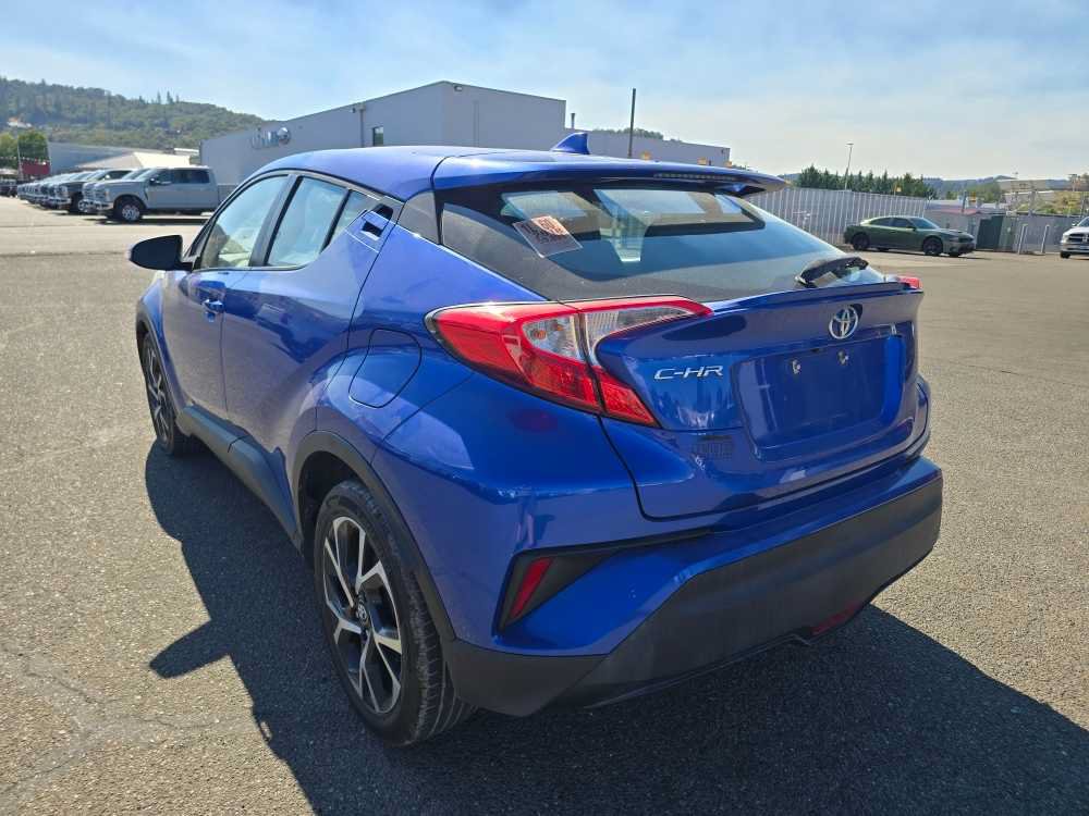 Used 2018 Toyota C-HR XLE FWD image 16
