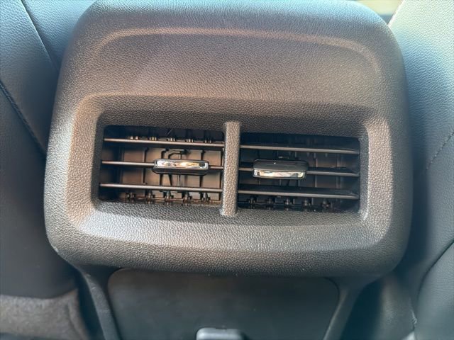 Used 2022 Chevrolet Equinox RS w/ RS Leather Package image 16