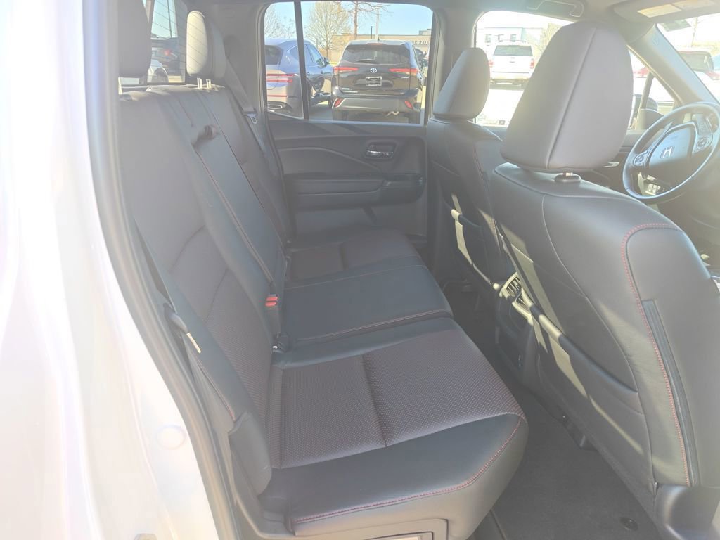 Used 2023 Honda Ridgeline Black Edition image 32