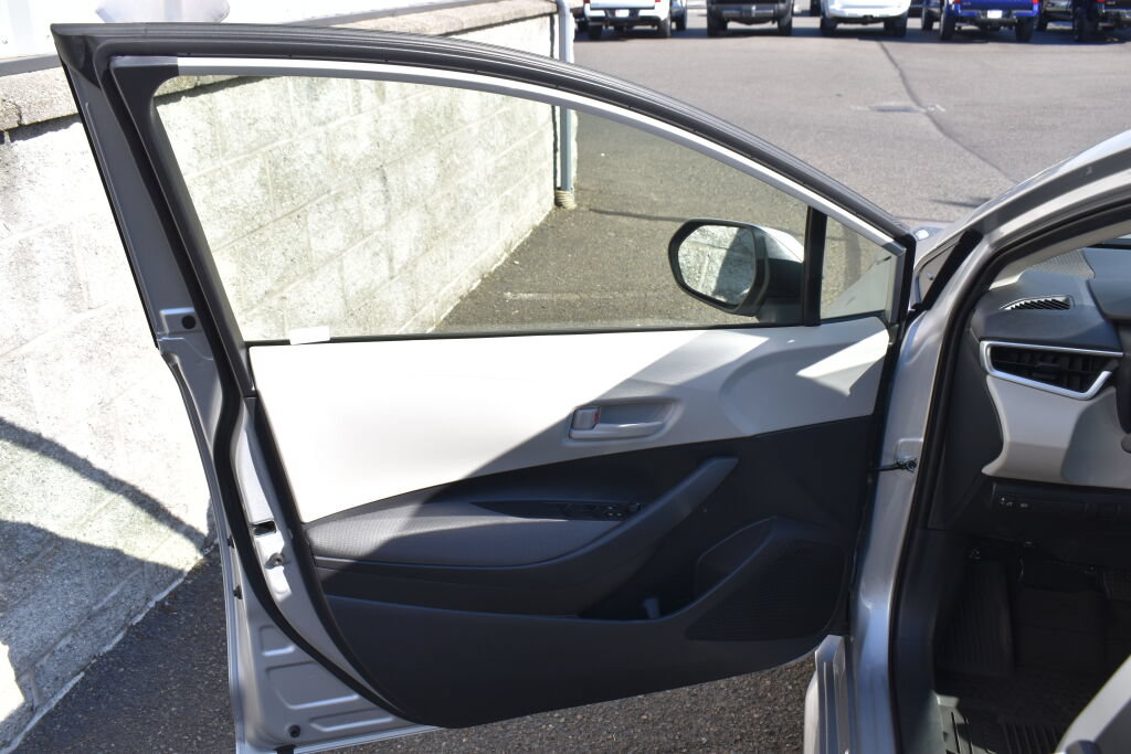 Certified 2026 Toyota Corolla LE FWD image 16
