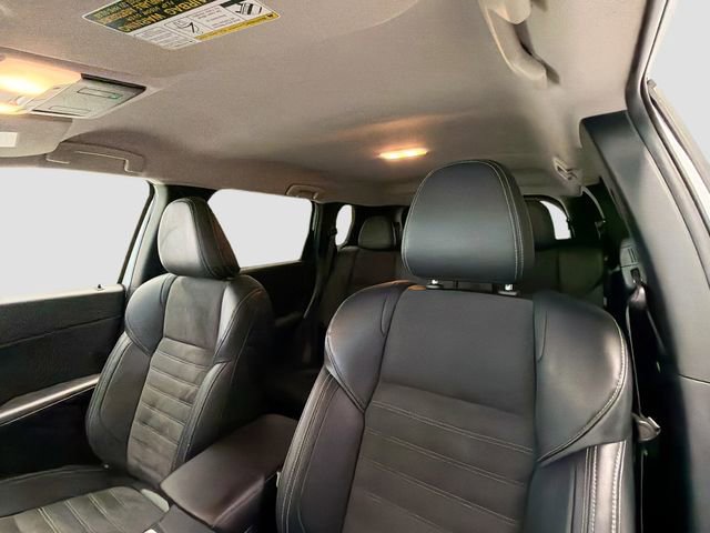 Used 2023 Mitsubishi Outlander SE image 20