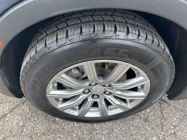 Used 2021 Cadillac XT4 Premium Luxury AWD/4WD image 10