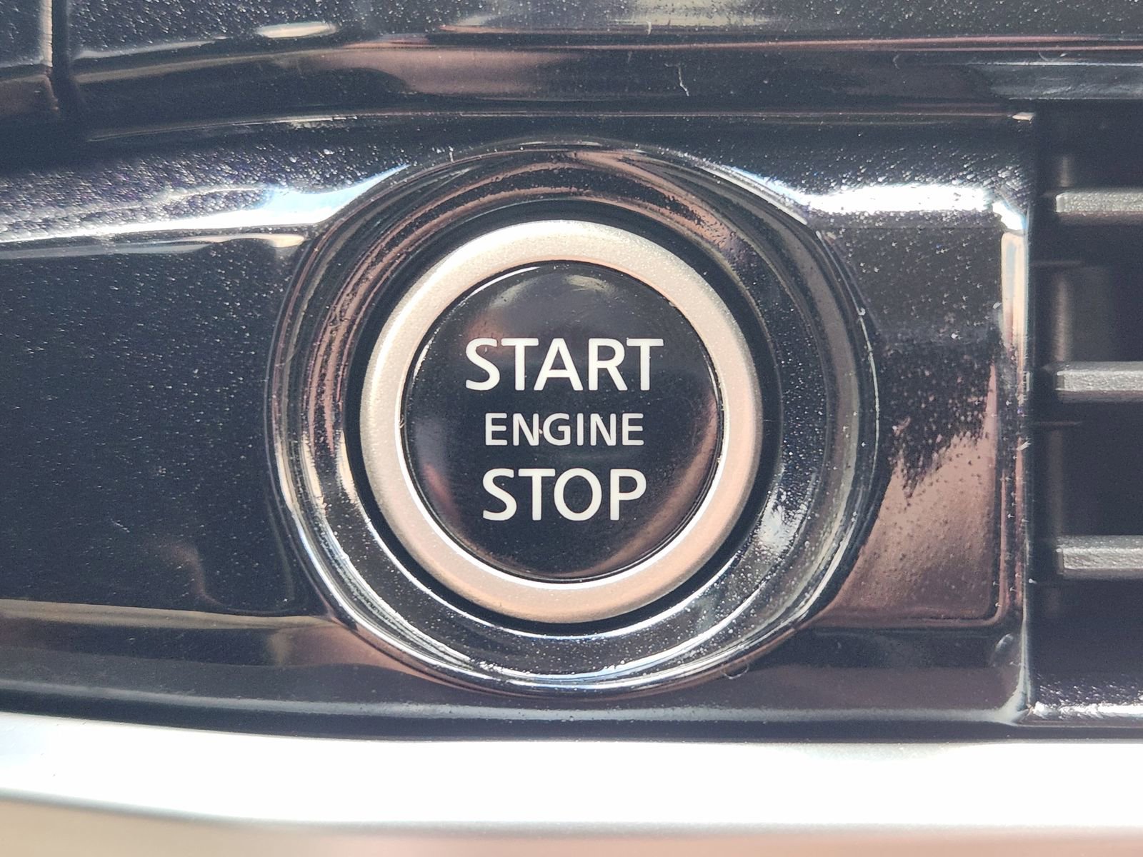Used 2023 Nissan Pathfinder SV FWD image 24