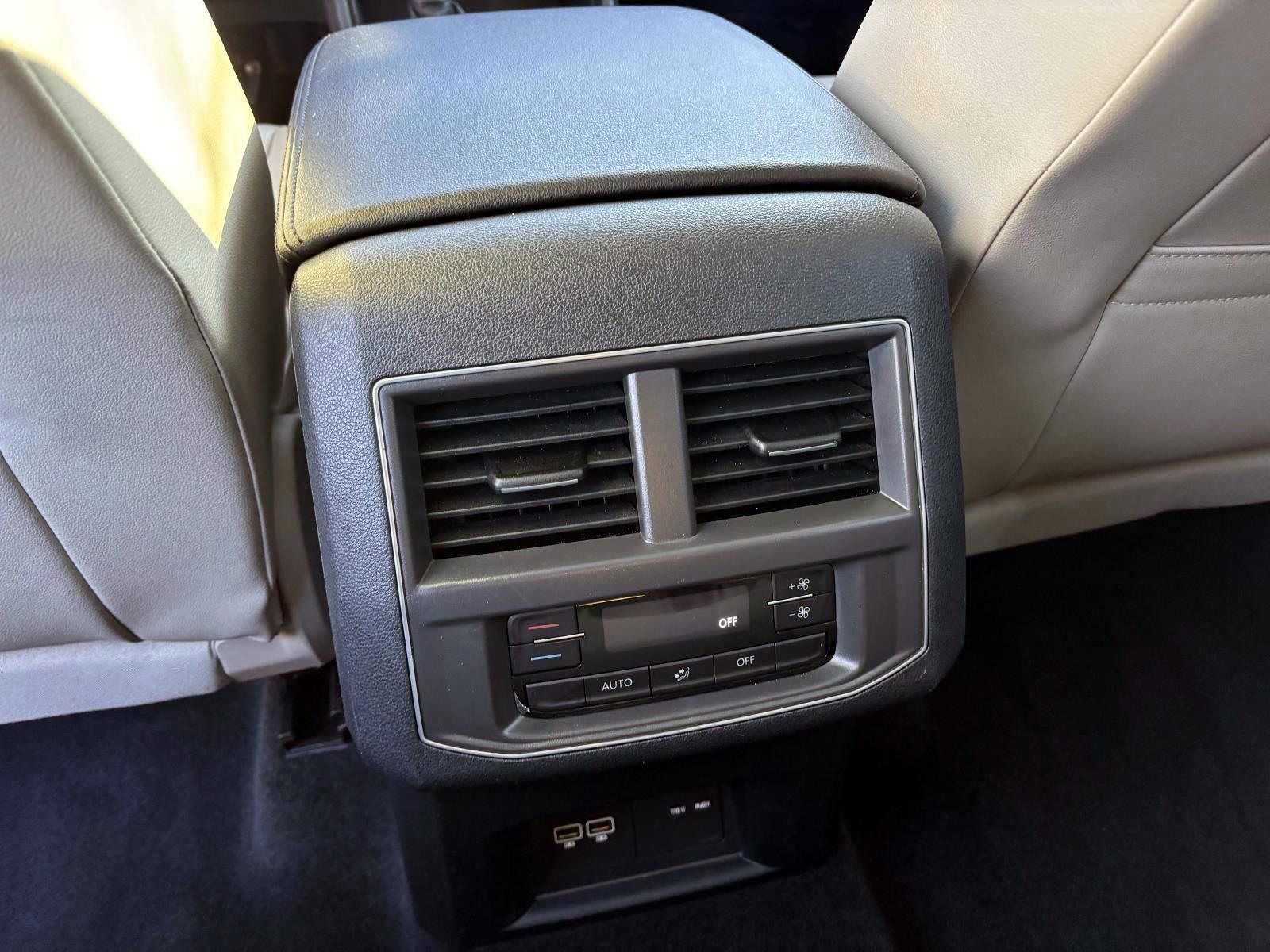 Used 2018 Volkswagen Atlas SEL image 28