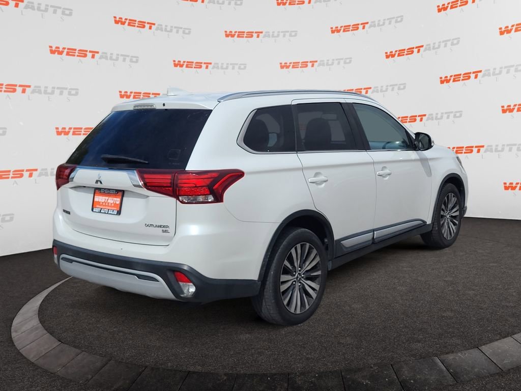 Used 2019 Mitsubishi Outlander SEL AWD/4WD image 5