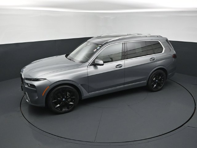 Used 2025 BMW X7 xDrive40i w/ Executive Package AWD/4WD image 14