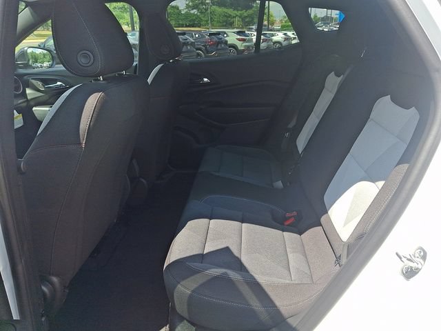 New 2026 Chevrolet Trax RS w/ Sunroof Package FWD image 6