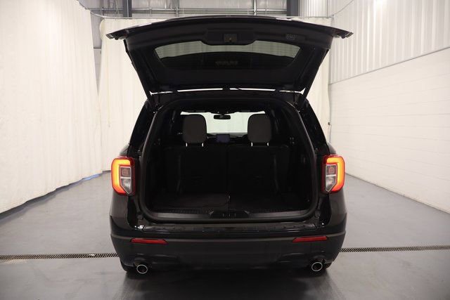 Used 2023 Ford Explorer ST-Line image 17