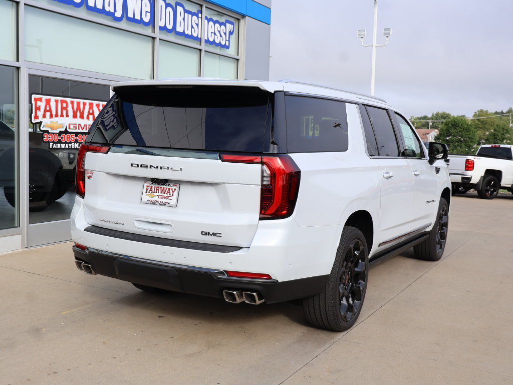 New 2026 GMC Yukon XL Denali Ultimate AWD/4WD image 3
