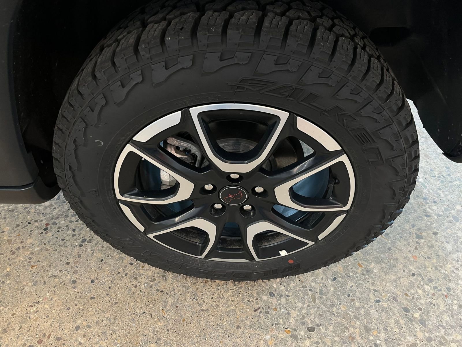 Used 2025 Jeep Compass Trailhawk image 30