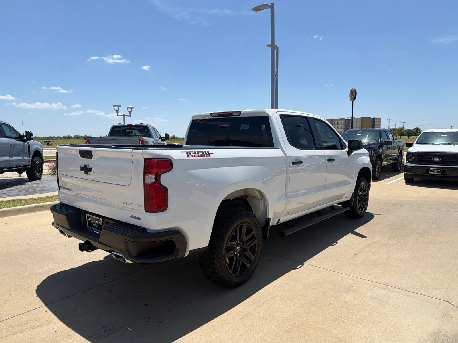 Used 2022 Chevrolet Silverado 1500 Custom Trail Boss AWD/4WD image 6