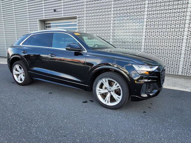 Used 2023 Audi Q8 Premium w/ Convenience Package AWD/4WD image 5