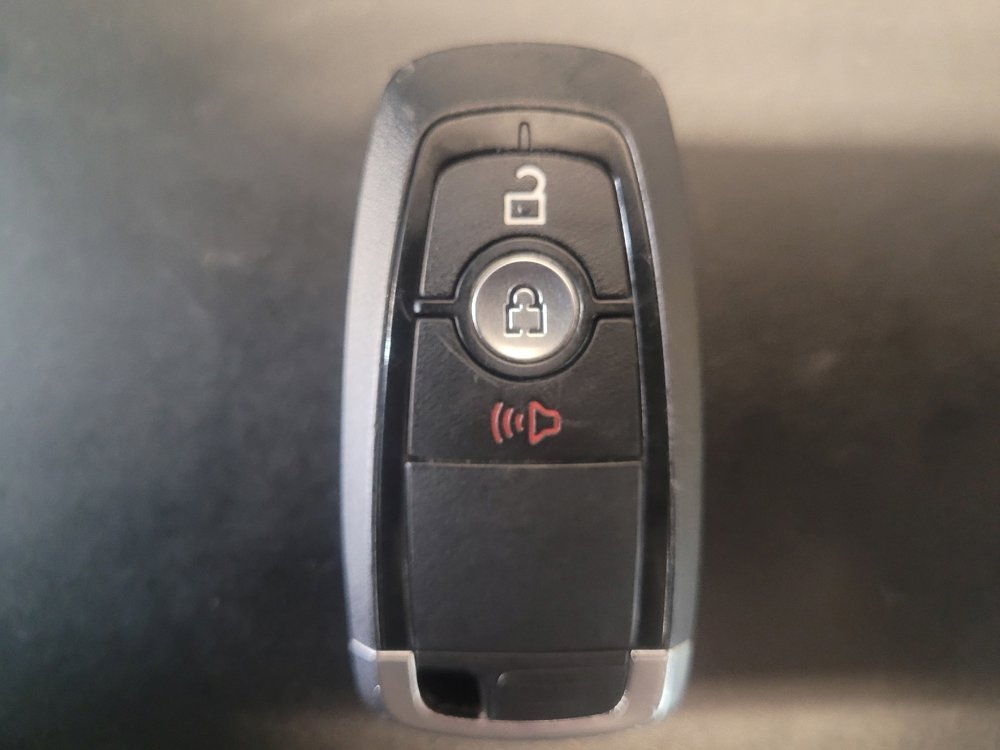 Used 2024 Ford Edge SEL image 32