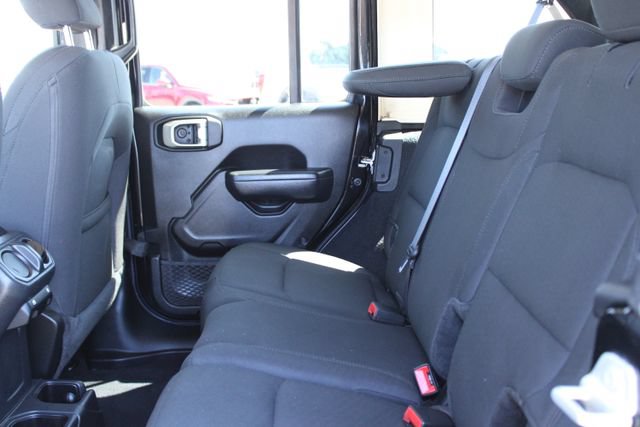 Used 2022 Jeep Wrangler Unlimited Sport AWD/4WD image 31