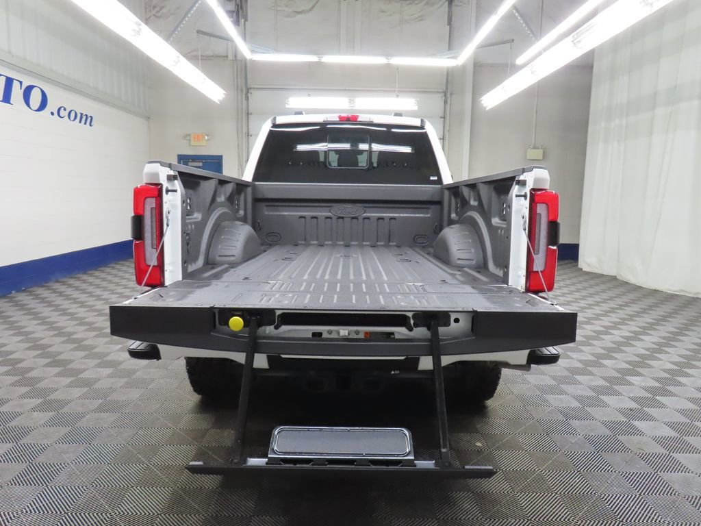 Used 2026 Ford F250 Platinum w/ Tremor Off-Road Package image 35
