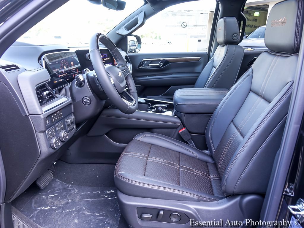 New 2026 Chevrolet Suburban High Country AWD/4WD image 10