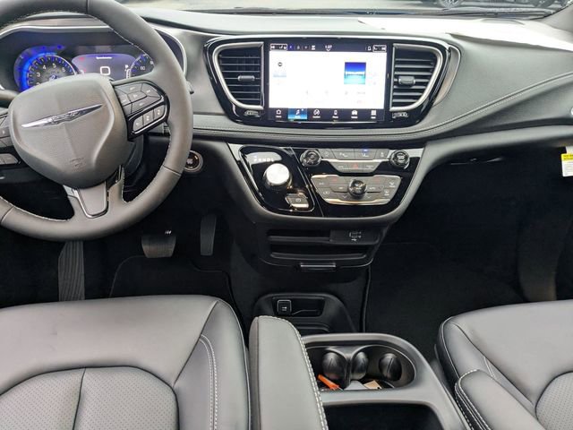 New 2026 Chrysler Pacifica Select w/ S Appearance Package image 24