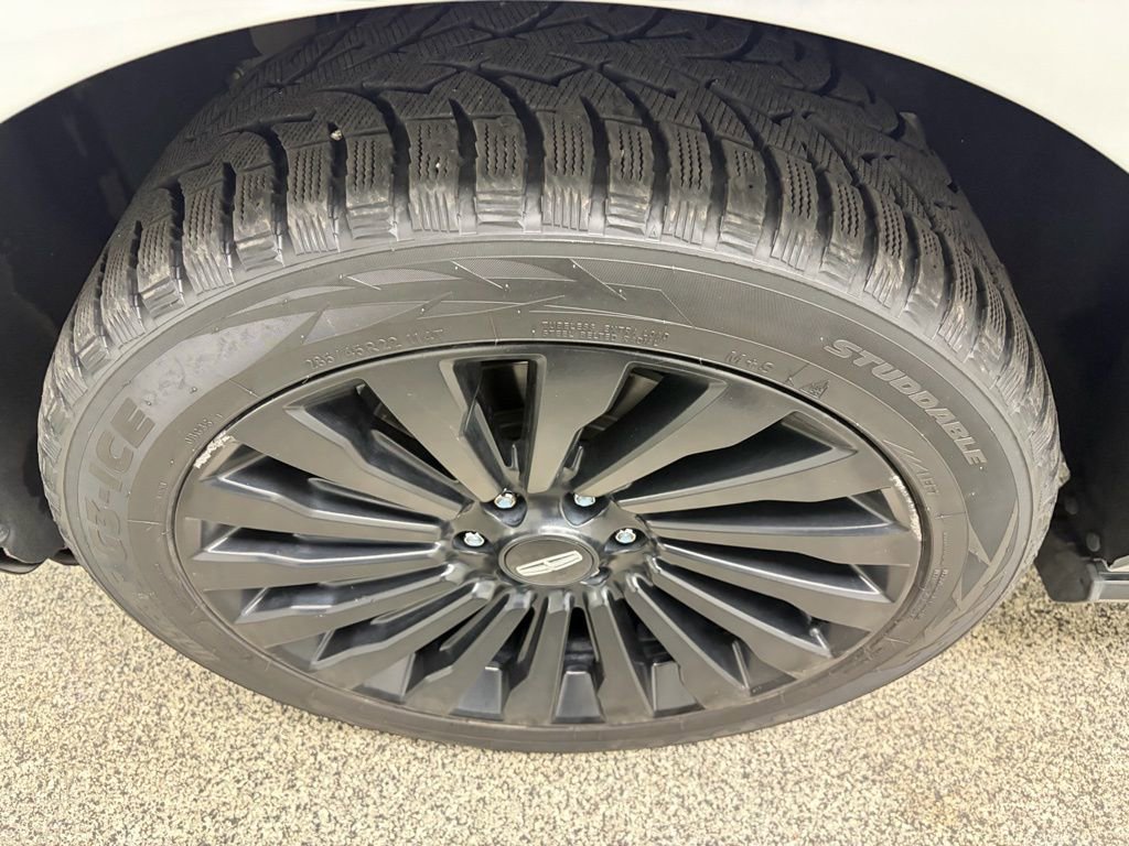 Used 2019 Lincoln Navigator Reserve image 10