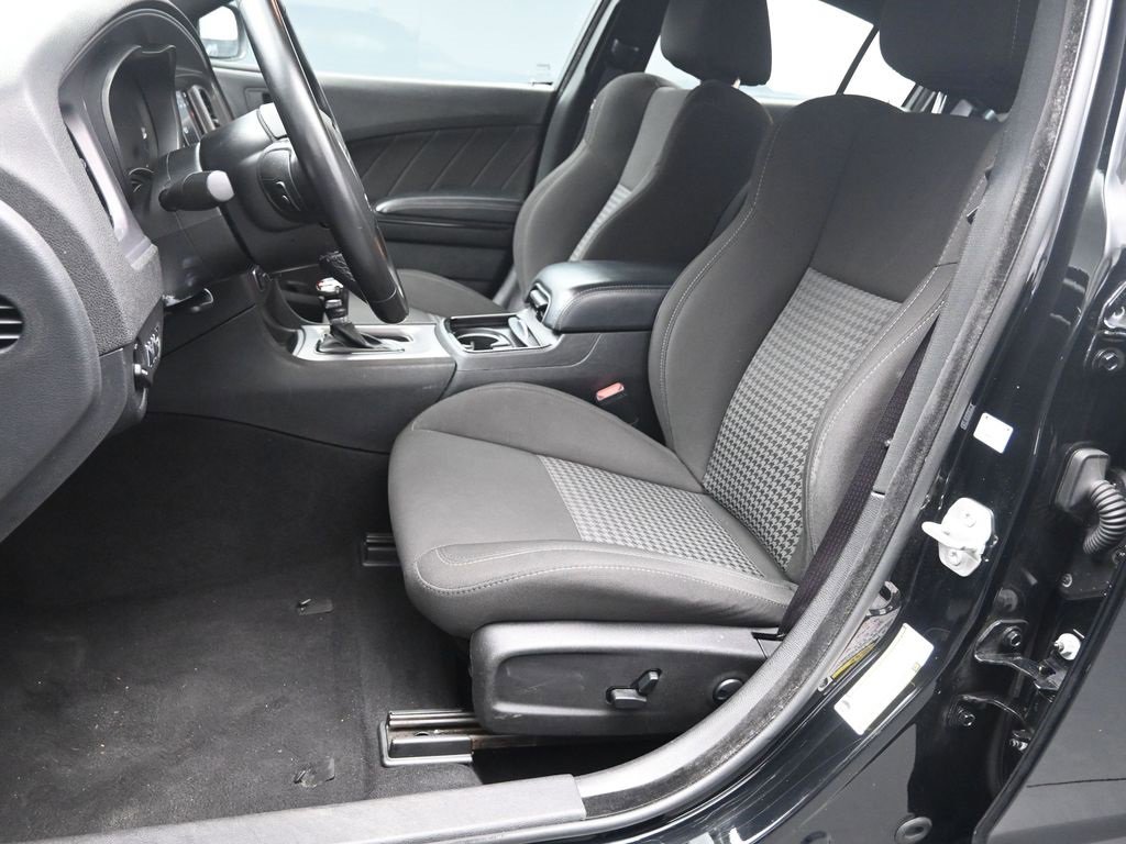 Used 2023 Dodge Charger GT w/ Blacktop Package image 18