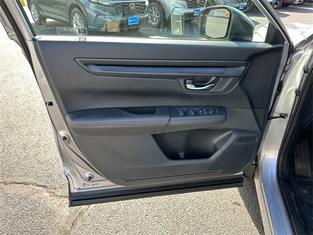 Used 2025 Honda CR-V Sport image 11