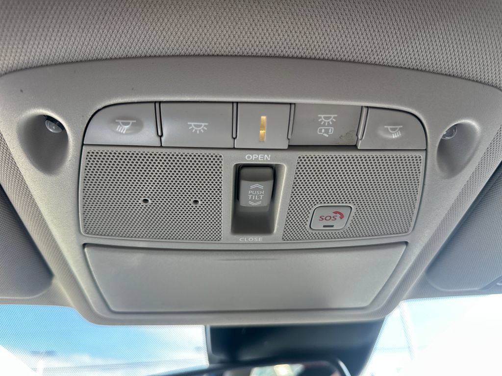 Used 2020 Nissan Rogue SL w/ Premium Package AWD/4WD image 30