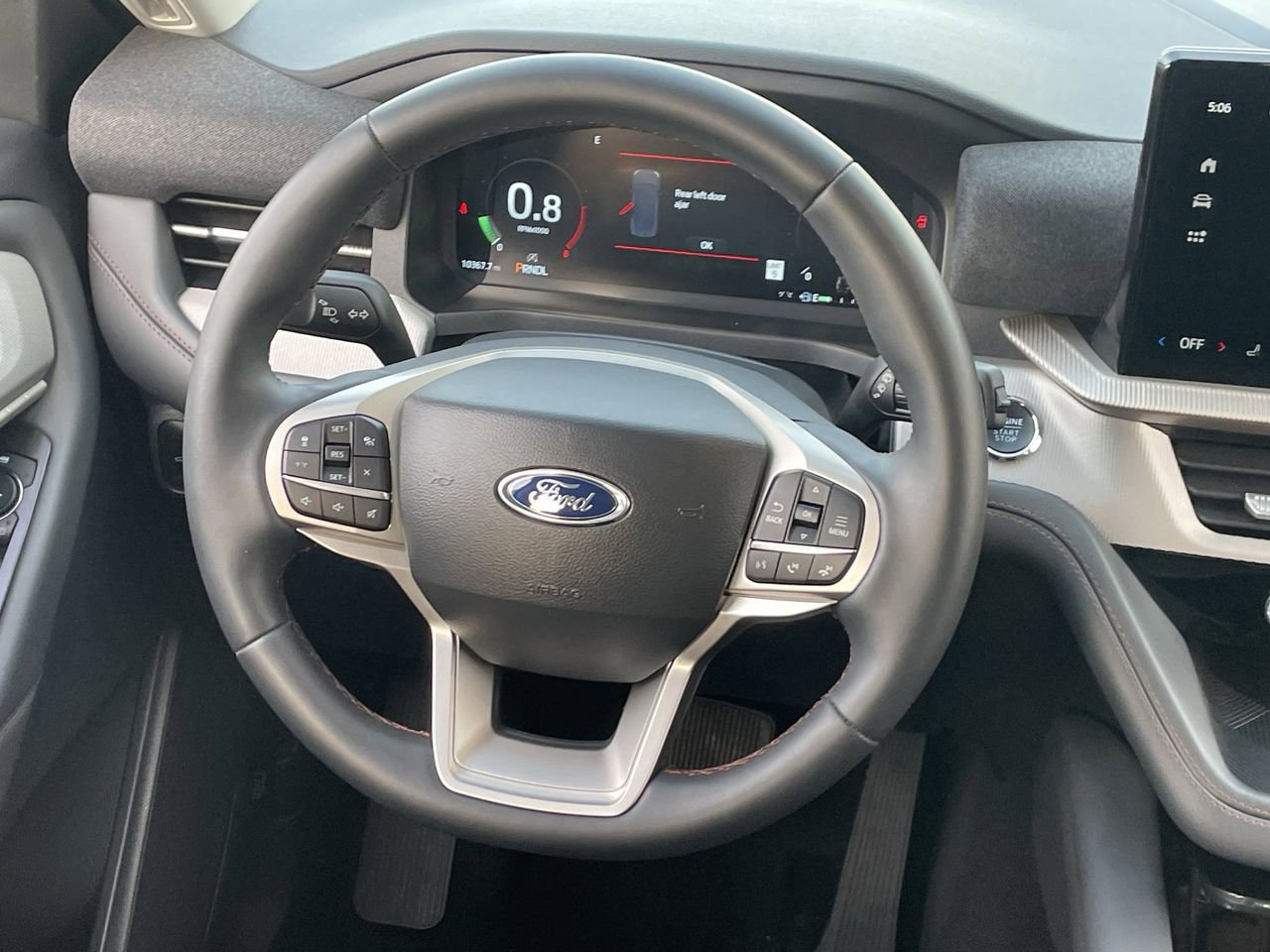 Certified 2025 Ford Explorer Active image 16