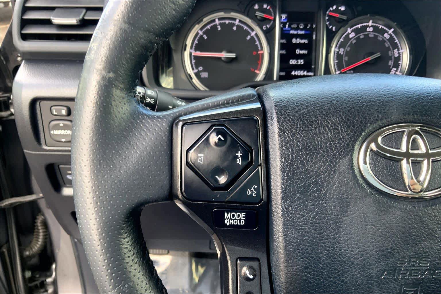 Used 2021 Toyota 4Runner TRD Off-Road Premium AWD/4WD image 24
