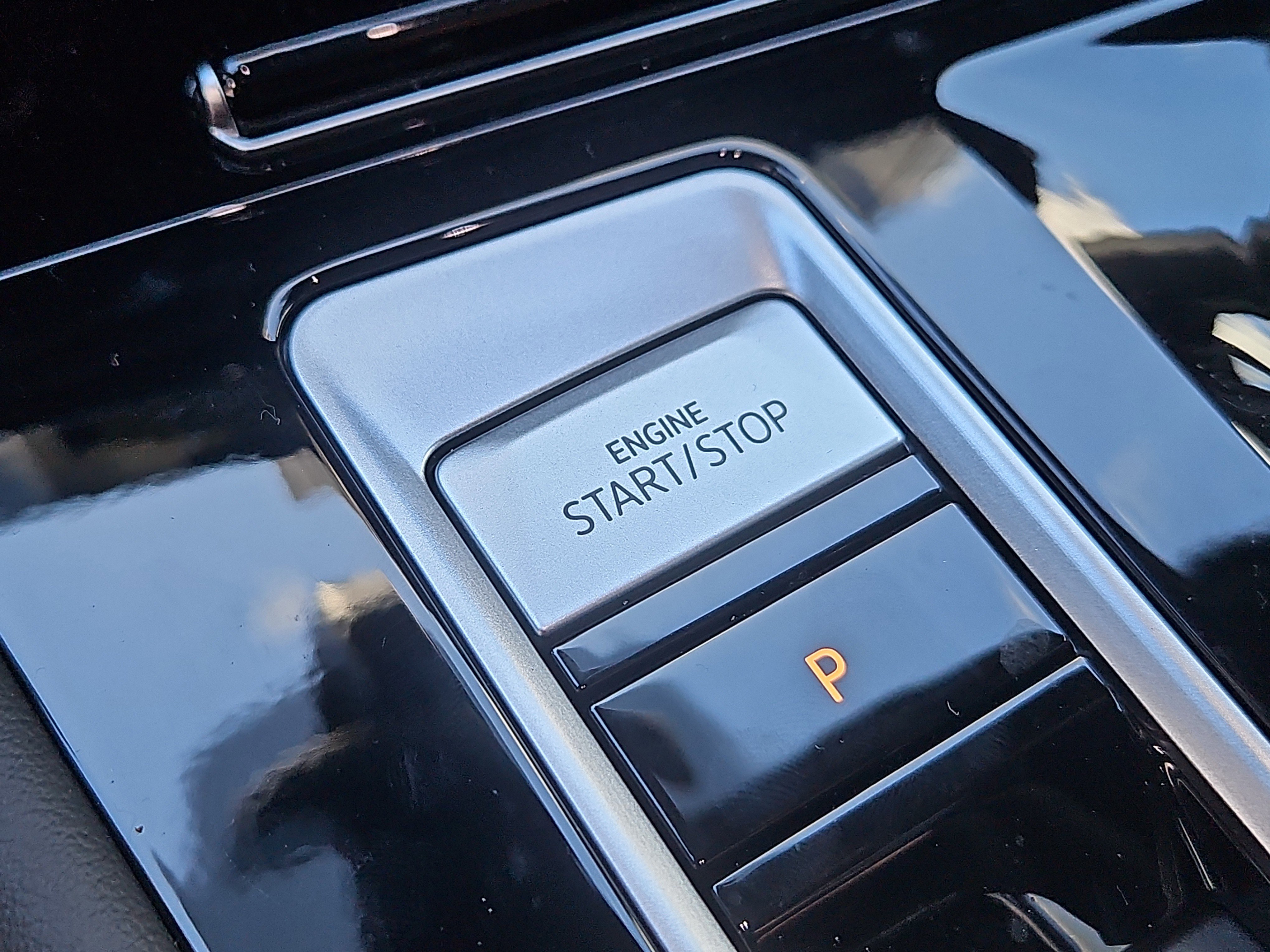 New 2026 Volkswagen Atlas Cross Sport SEL Premium R-Line image 15