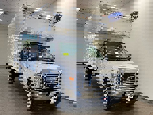 Certified 2023 Ford E-450 and Econoline 450 Super Duty w/ Power Windows & Locks Group image 2