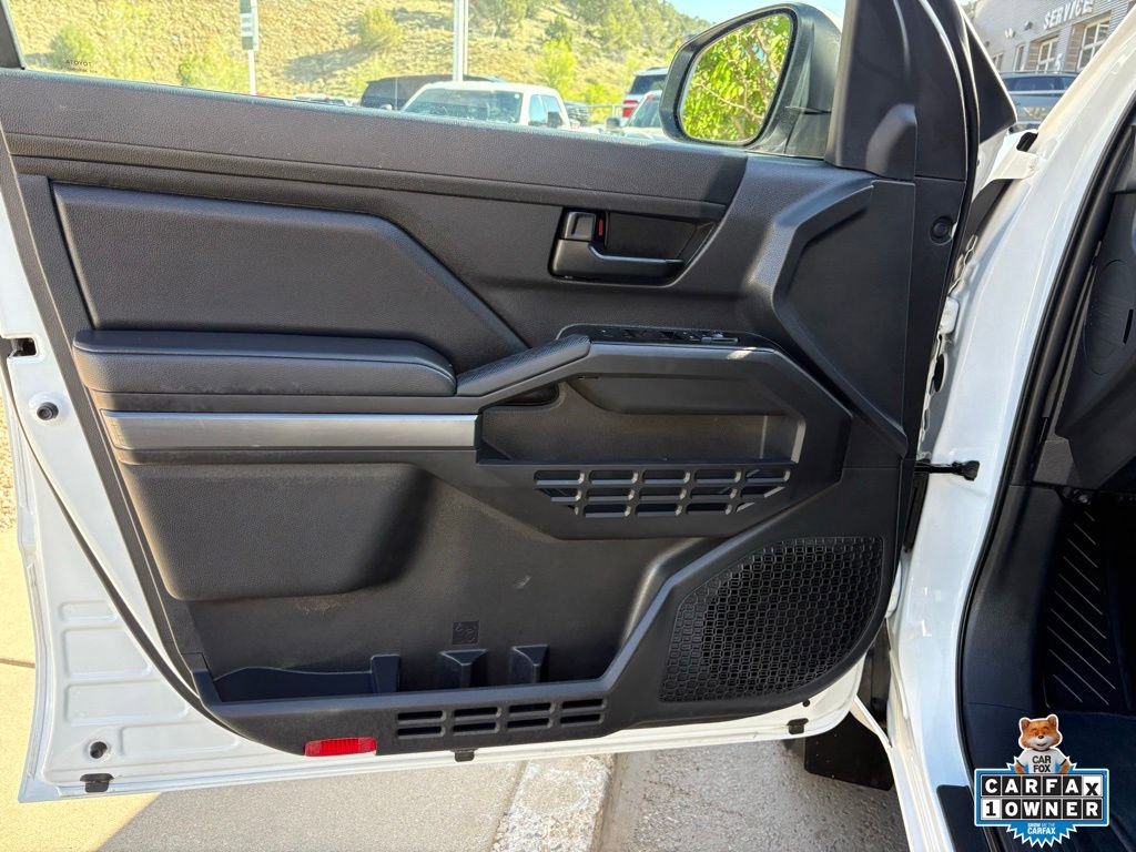 Certified 2024 Toyota Tacoma SR5 AWD/4WD image 14