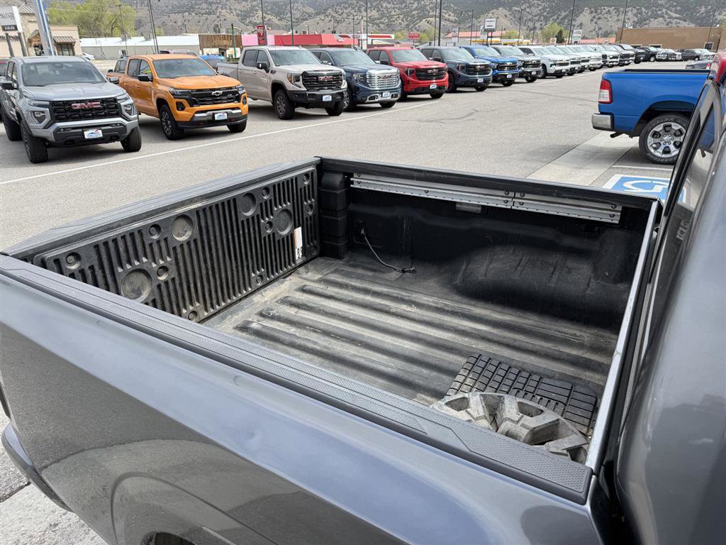 Used 2022 Nissan Frontier SV image 10