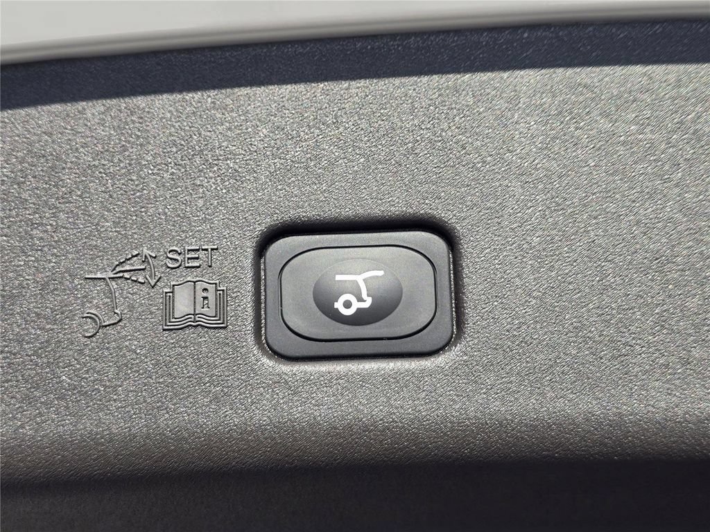 New 2026 Lincoln Nautilus Black Label AWD/4WD image 30