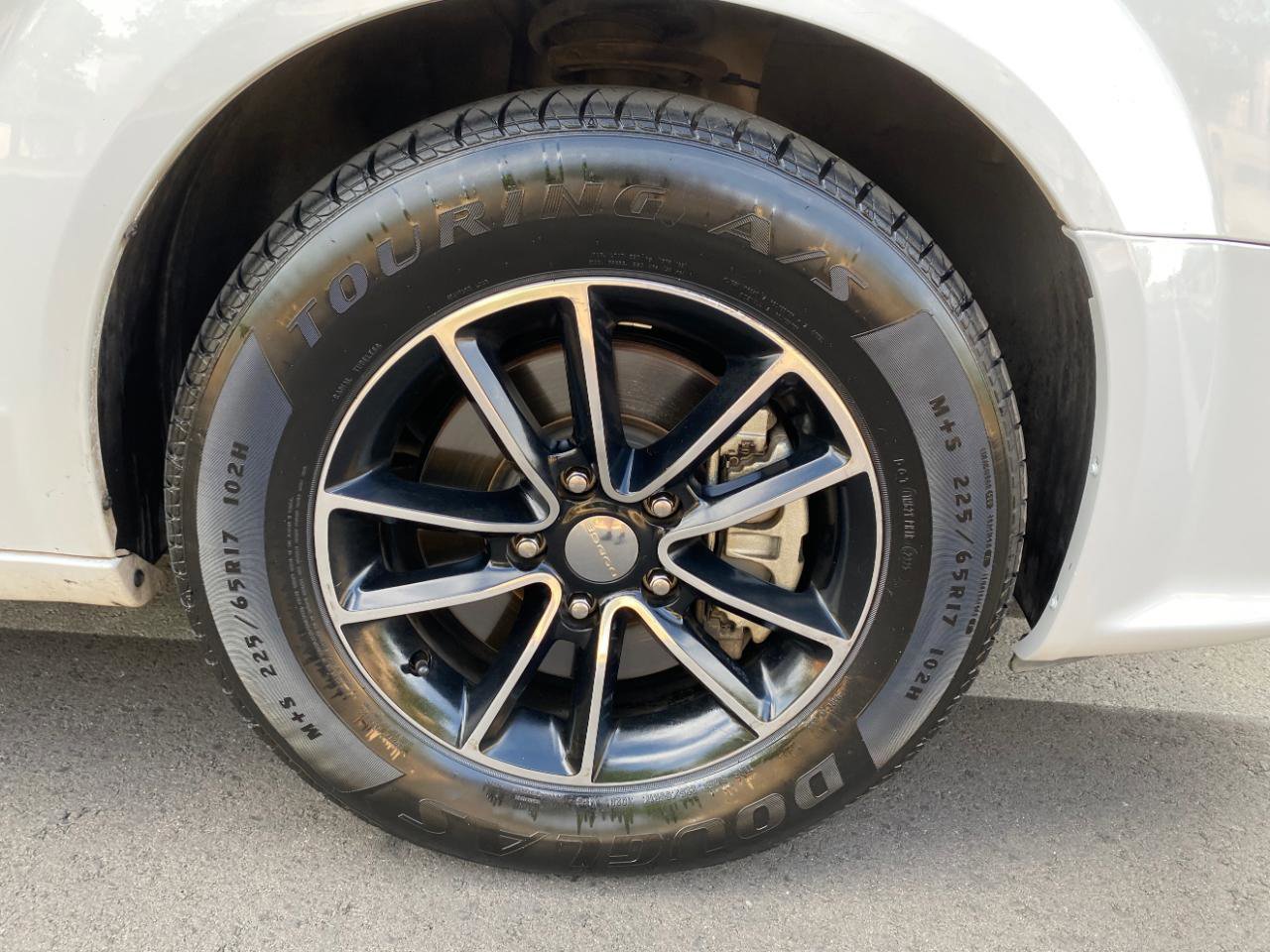 Used 2019 Dodge Grand Caravan GT FWD image 23