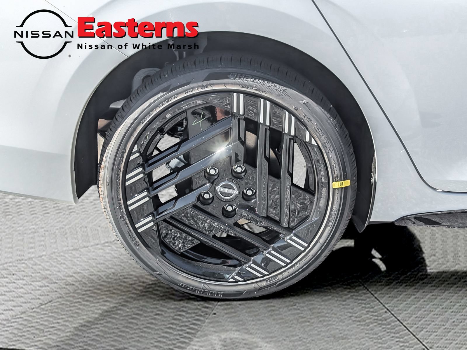 New 2027 Nissan Sentra SR w/ Floor Mat Package FWD image 26