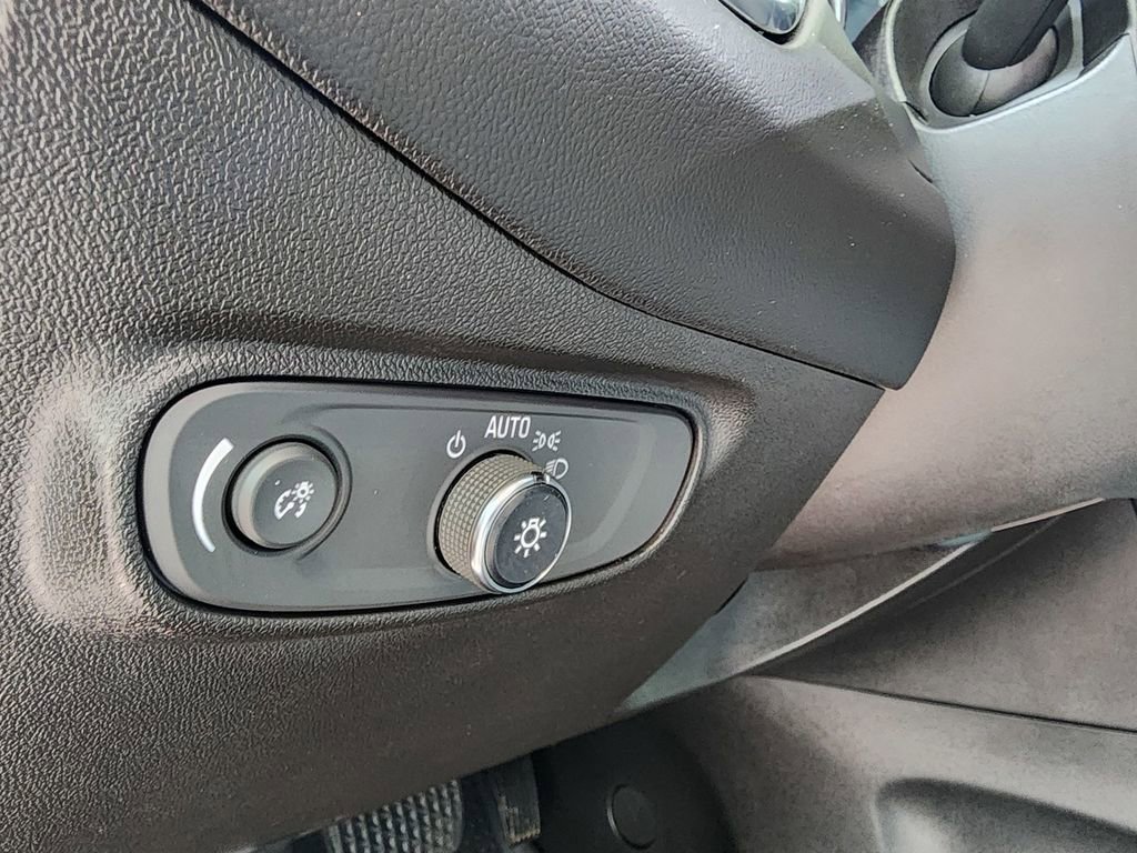 Used 2022 Chevrolet Equinox LT FWD image 19