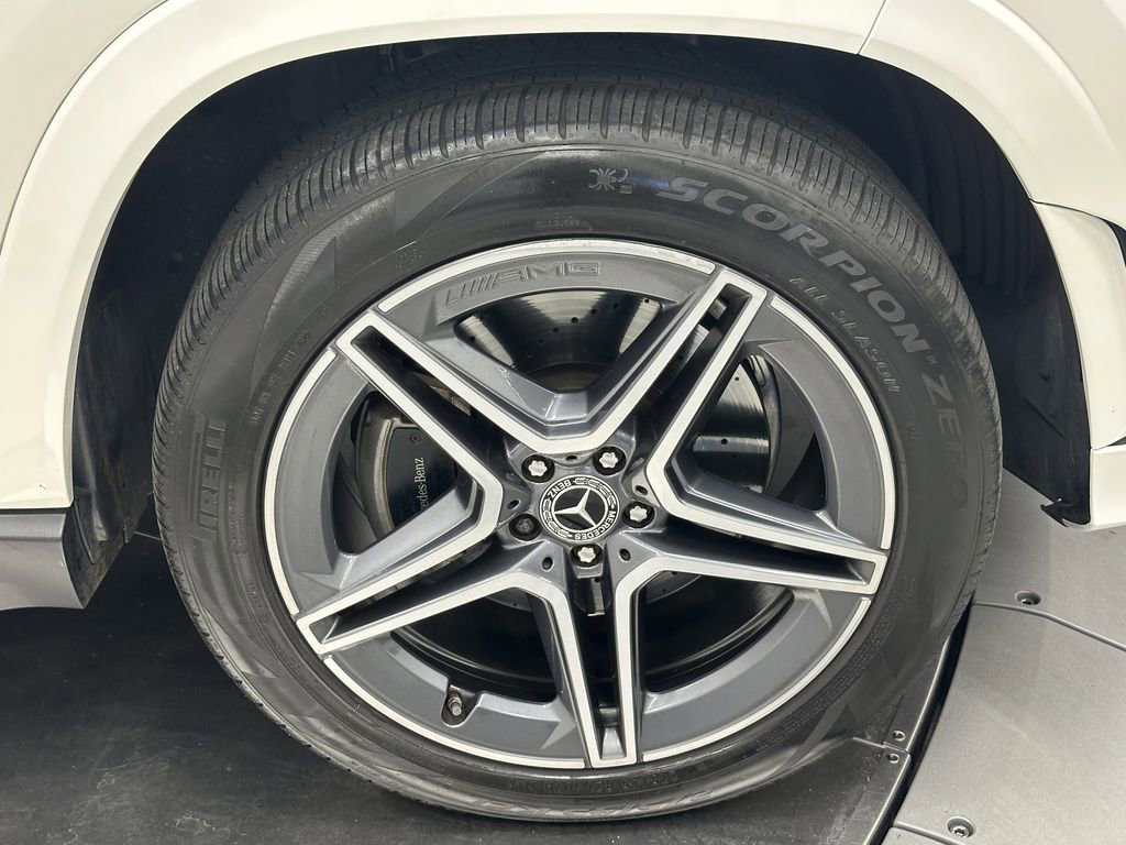 Certified 2023 Mercedes-Benz GLS 580 4MATIC image 13