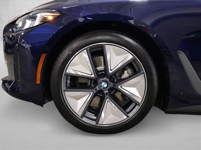 Used 2026 BMW i4 xDrive40i w/ Premium Package AWD/4WD image 10