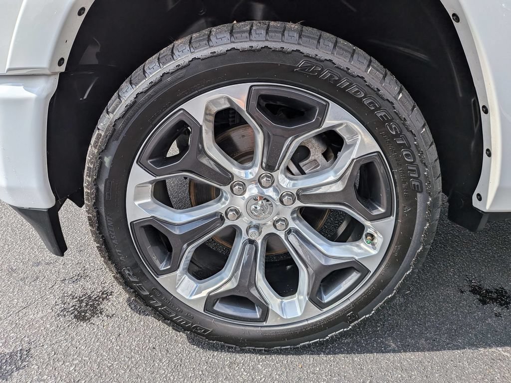 Used 2024 RAM 1500 Limited AWD/4WD image 9
