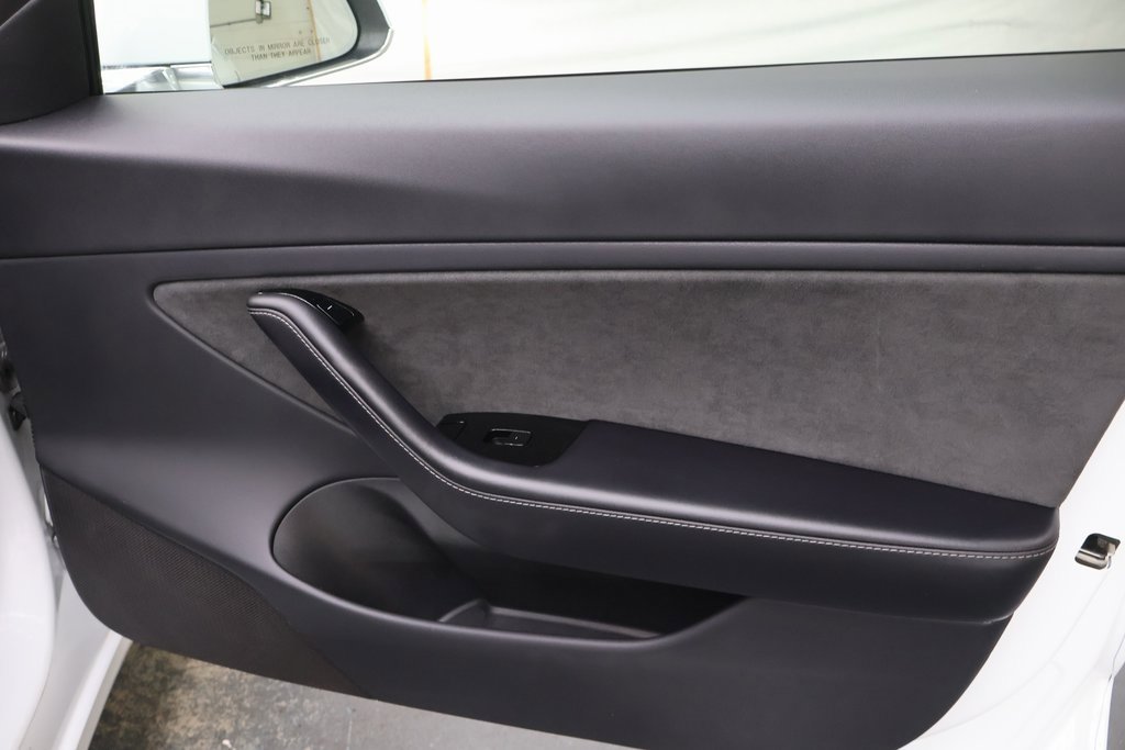 Used 2018 Tesla Model 3 Long Range image 12