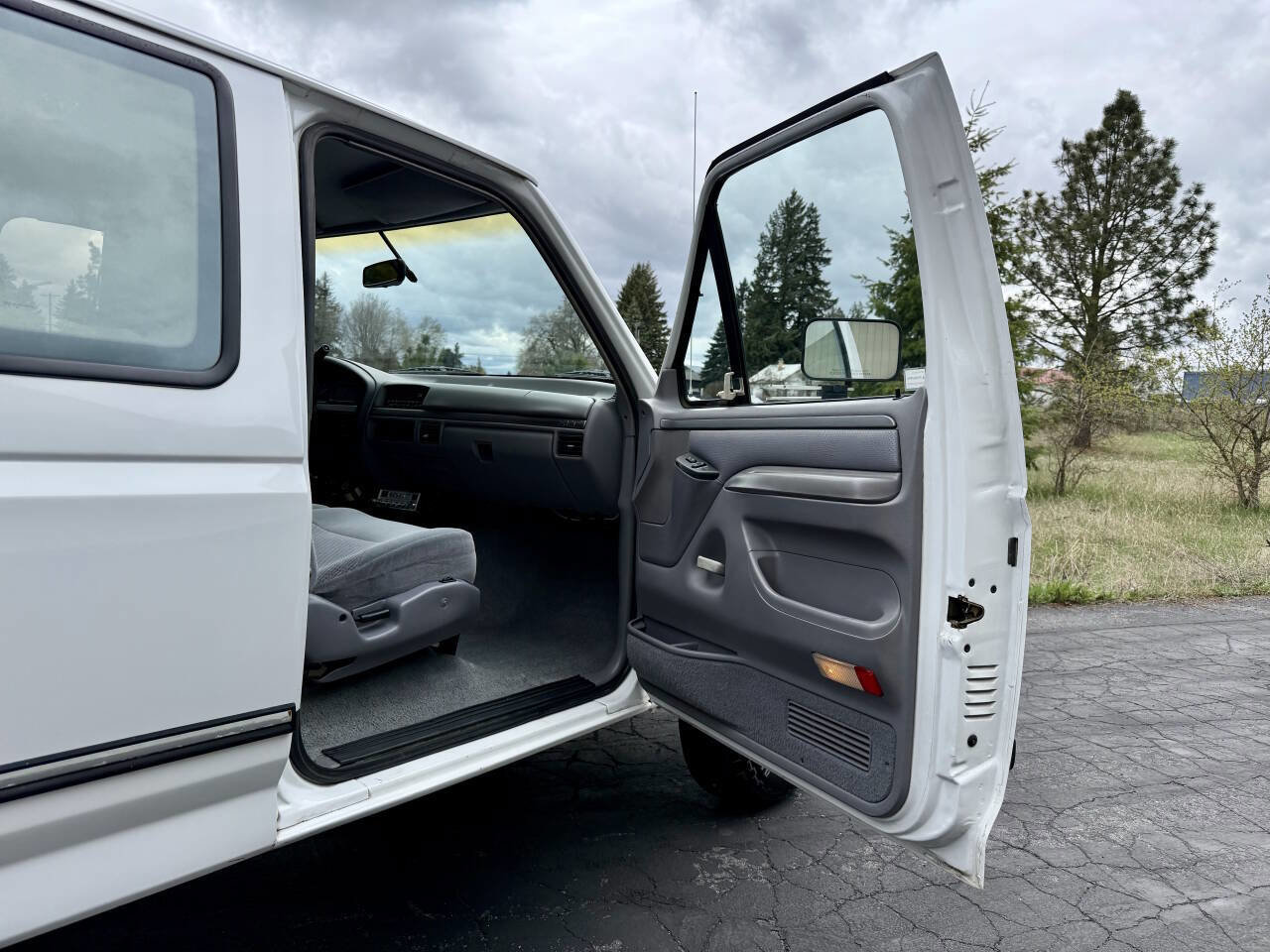Used 1995 Ford F250 XLT image 42