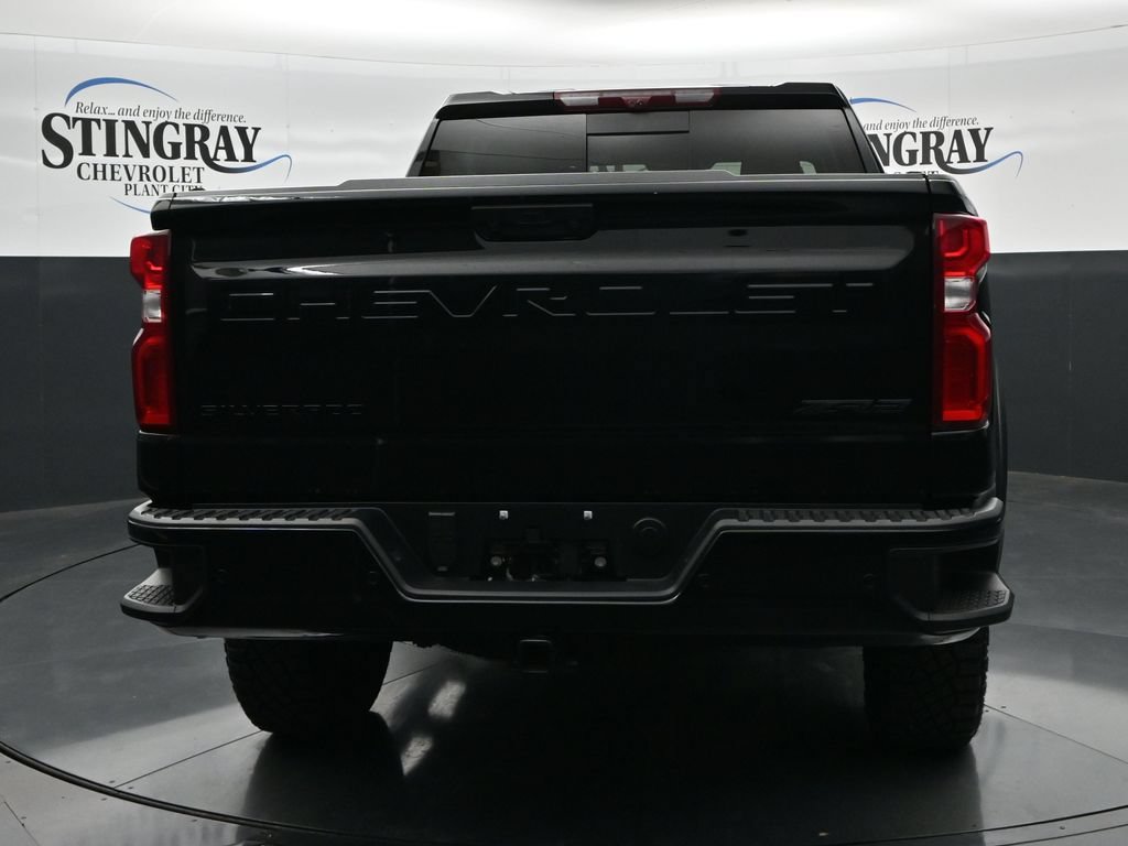 Used 2025 Chevrolet Silverado 1500 ZR2 w/ Technology Package AWD/4WD image 6