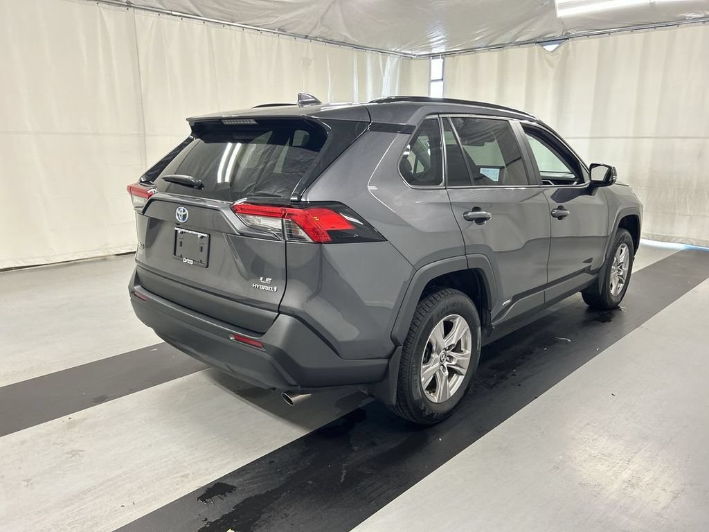 Used 2024 Toyota RAV4 LE AWD/4WD image 2