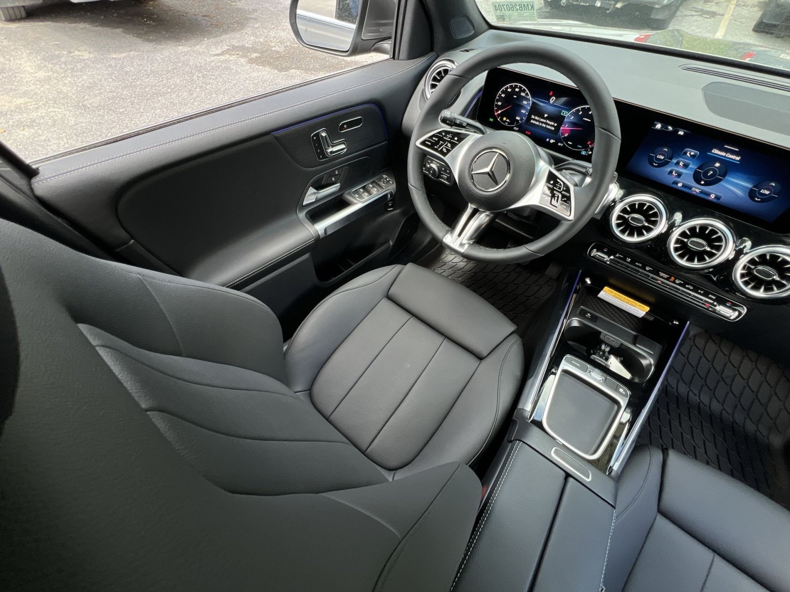 New 2026 Mercedes-Benz GLB 250 4MATIC image 16
