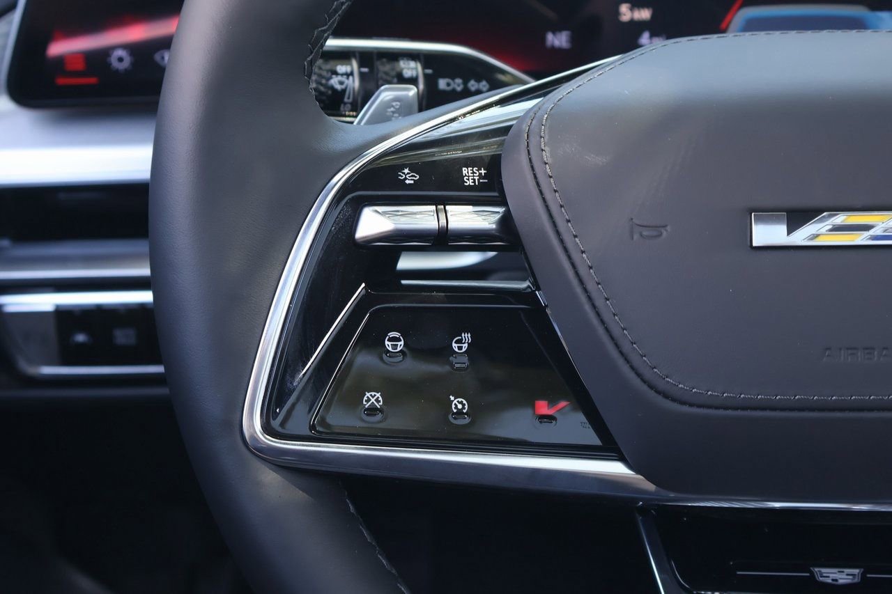 New 2026 Cadillac Lyriq V image 21