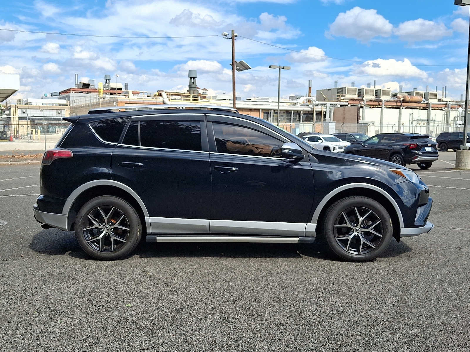 Used 2016 Toyota RAV4 SE w/ Cargo Management Package AWD/4WD image 8