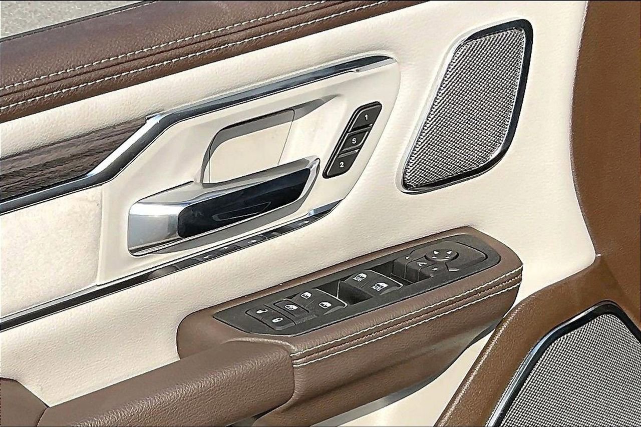 New 2026 RAM 1500 Laramie AWD/4WD image 26