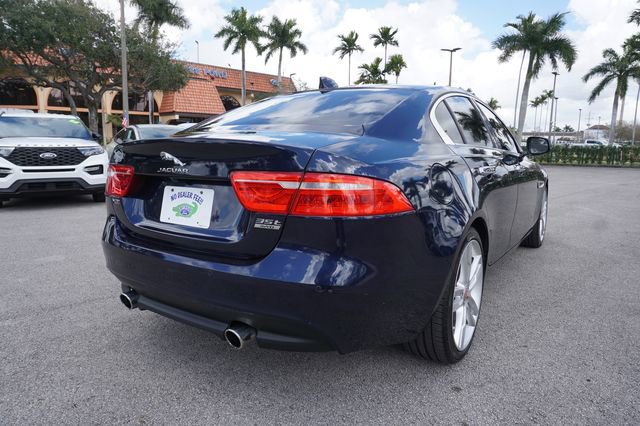 Used 2018 Jaguar XE Prestige image 7