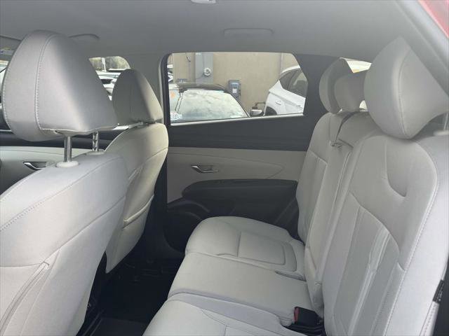 Certified 2025 Hyundai Tucson SEL image 11