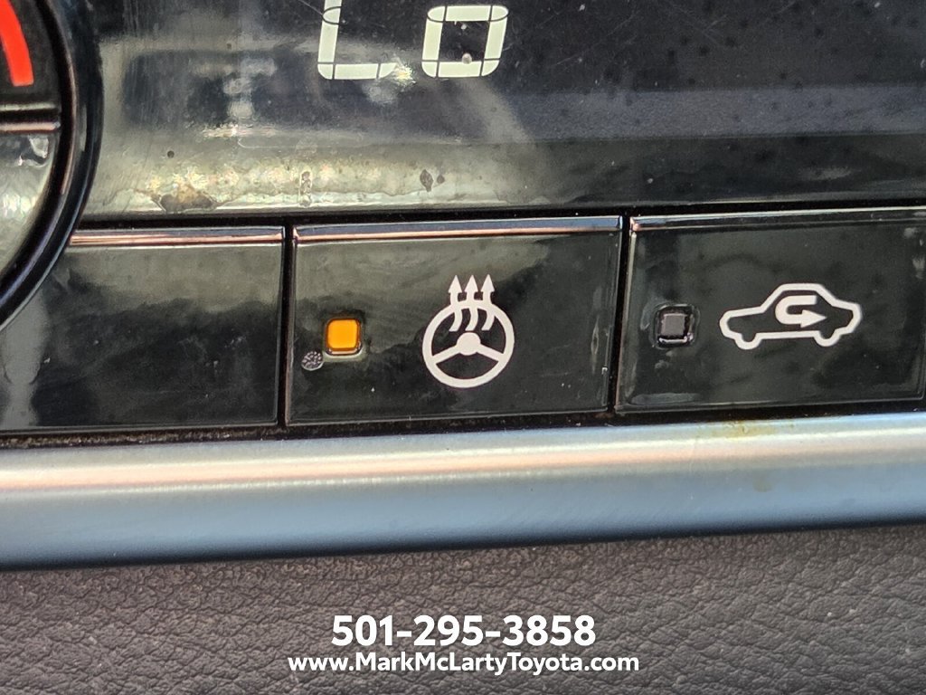 Used 2024 Nissan Rogue SV w/ SV Premium Package FWD image 22