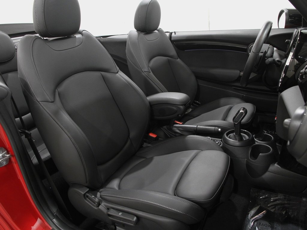 Certified 2023 MINI Cooper S image 17